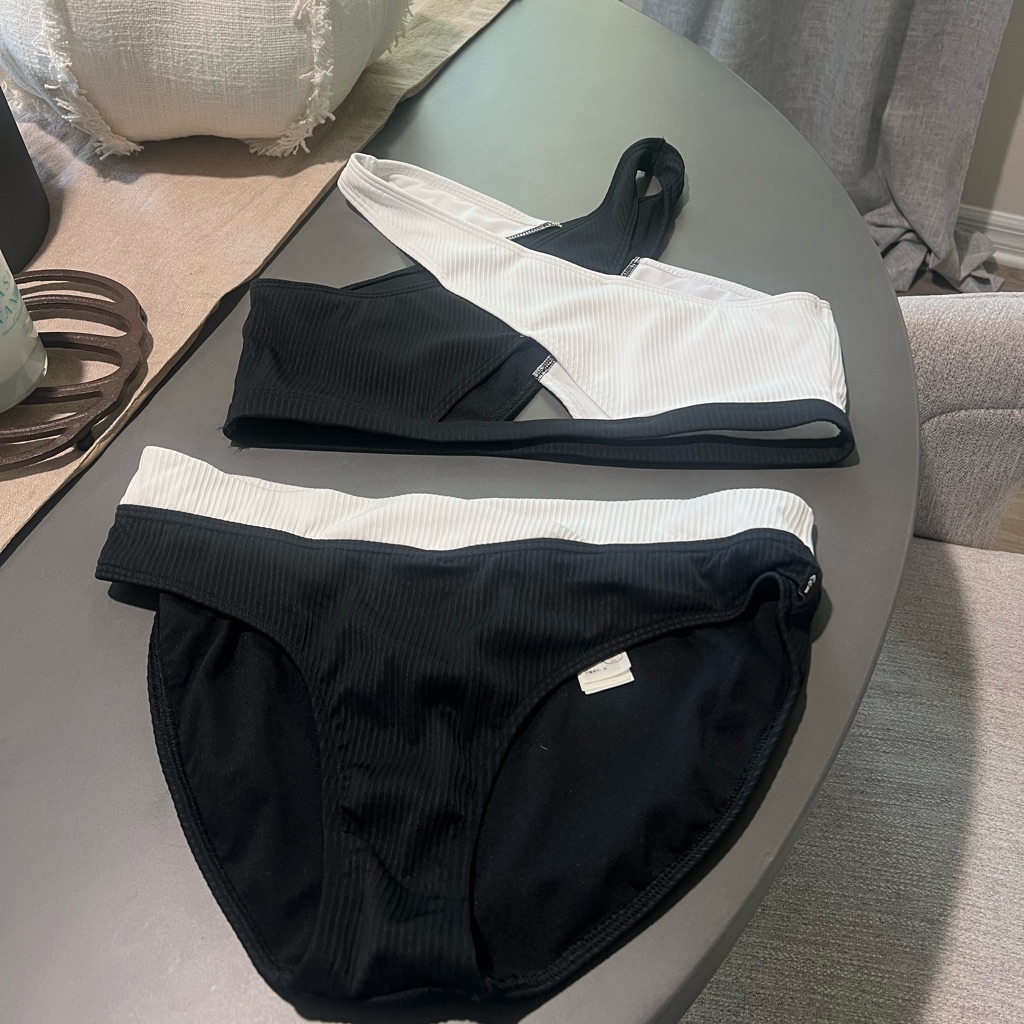 Abercrombie Girls Swimwear Bikini Swim Set Size 17/18 Nwot Black / White